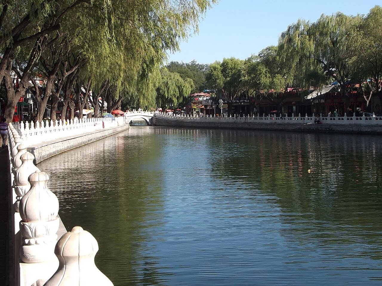 后海水面与岸线