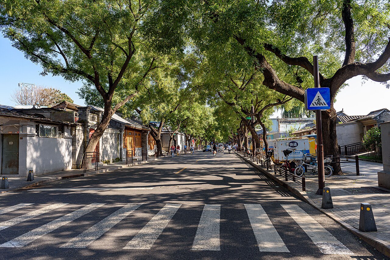 鼓楼西大街甘水桥一带的街面