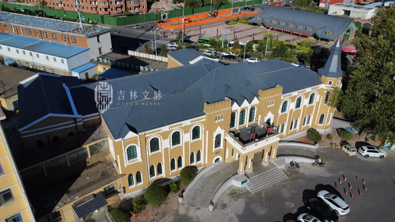 宽城子车站职工住宅区的俄式木屋建筑