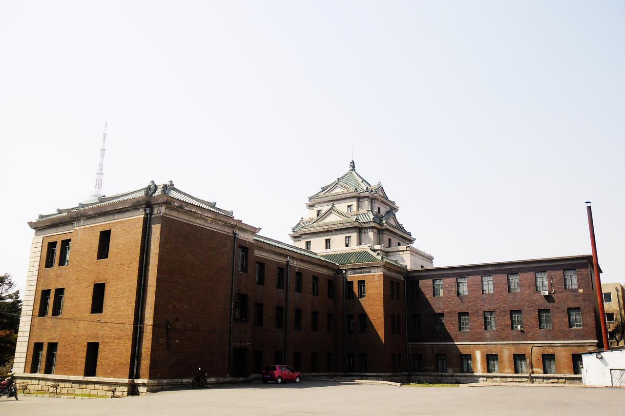 伪满司法部旧址东南侧视角
