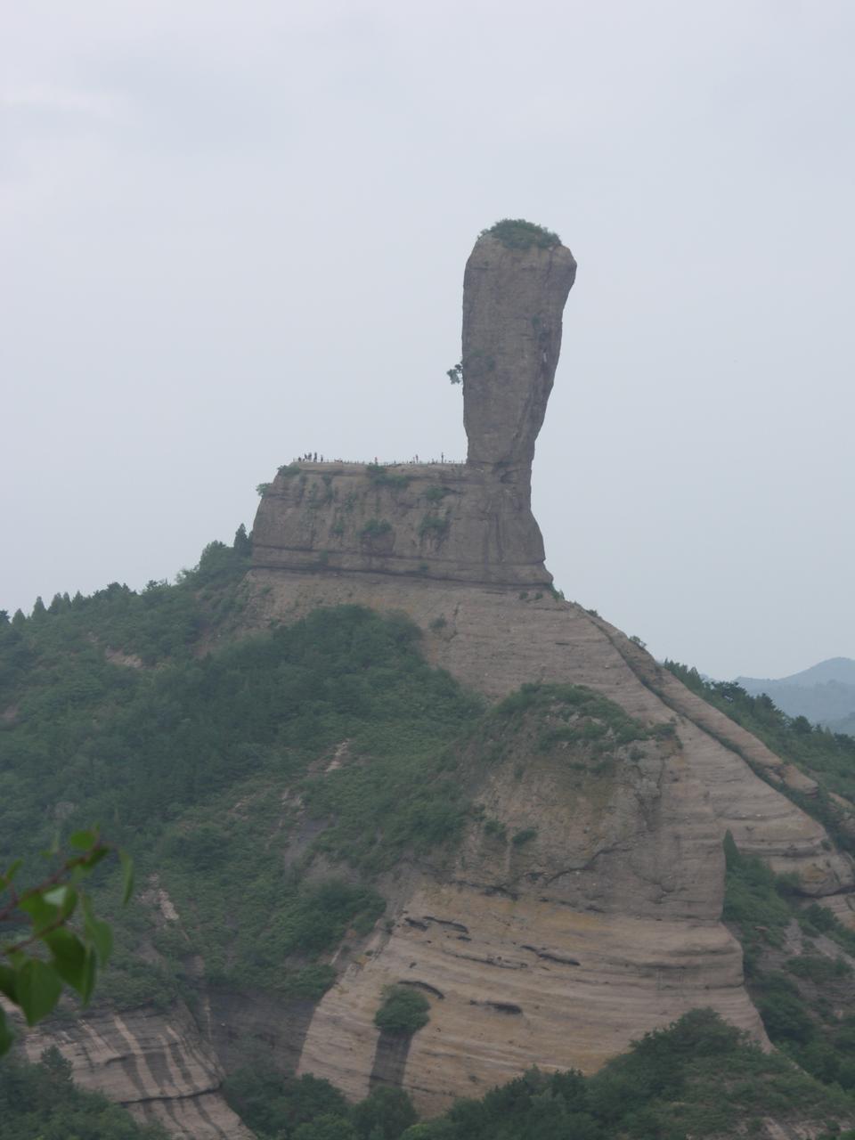 磬锤峰远眺
