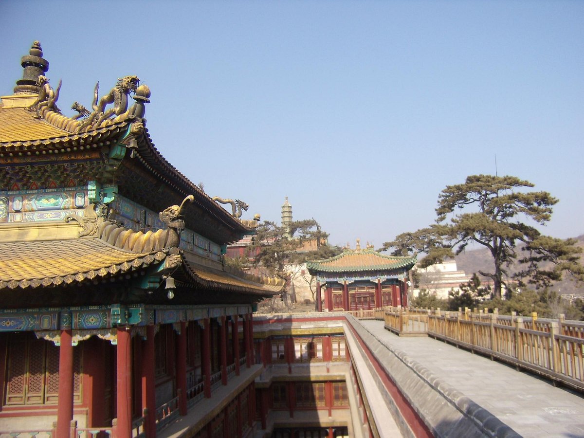 承德外八庙与避暑山庄全景