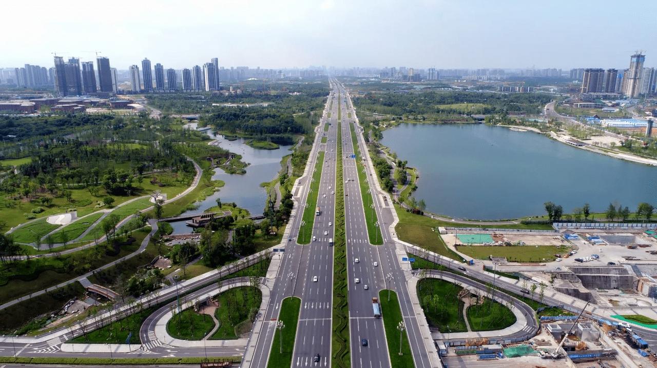 人民南路俯瞰街景