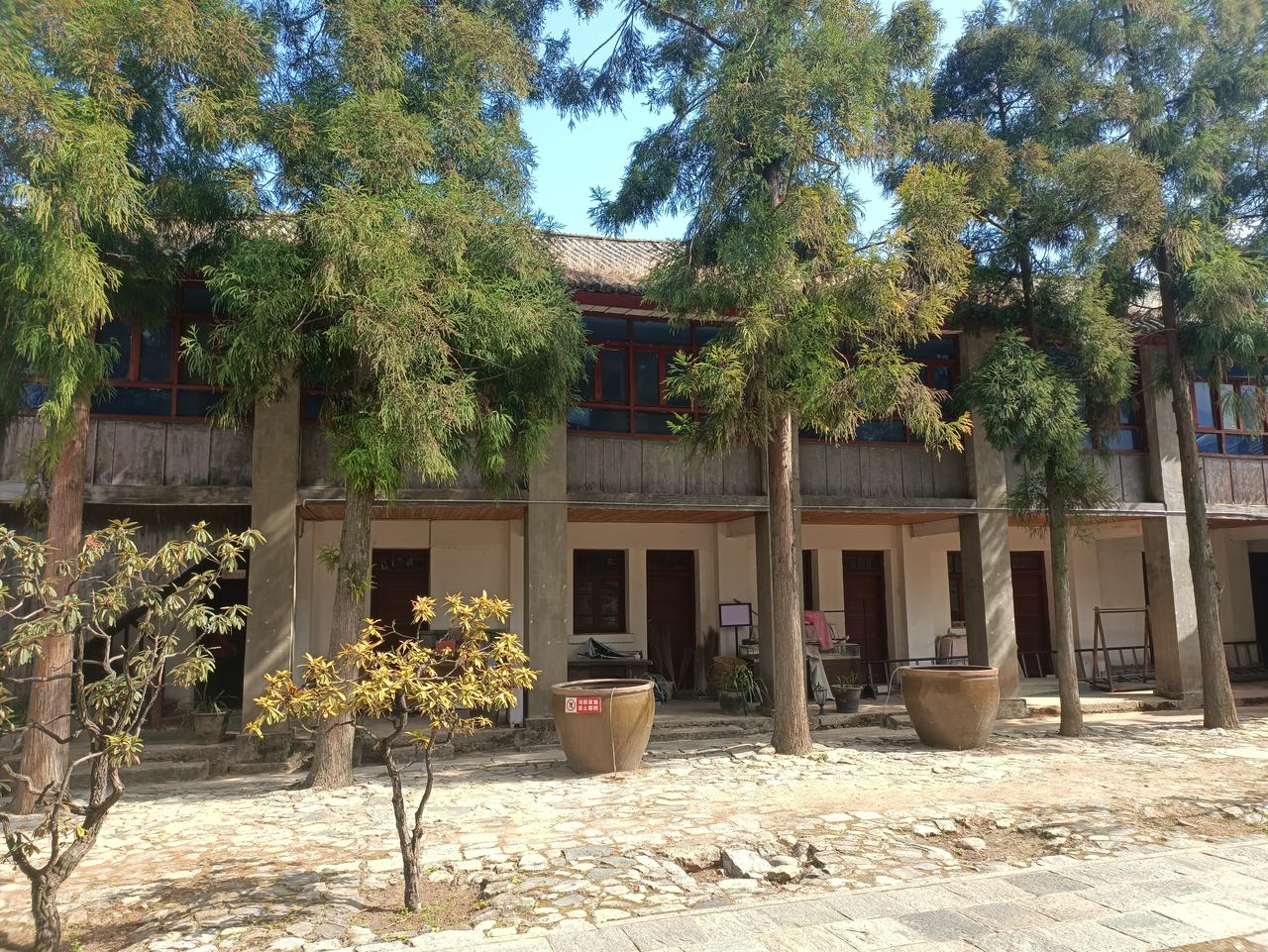 云南提督府旧址边纵七支队办公楼，现为大理市博物馆展厅