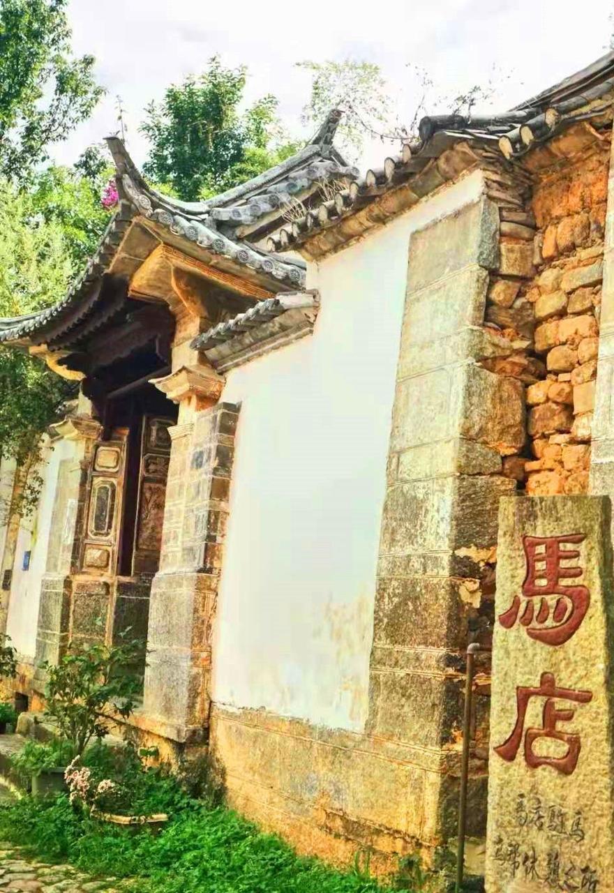 凤阳邑古道旁的土库房民居