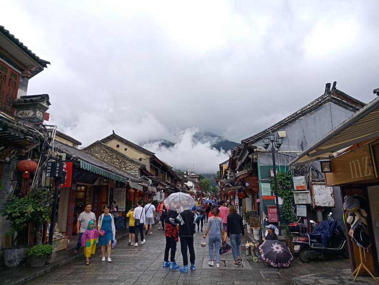 人民路上段的统一门面