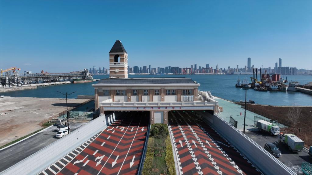 大连湾海底隧道北岸入口