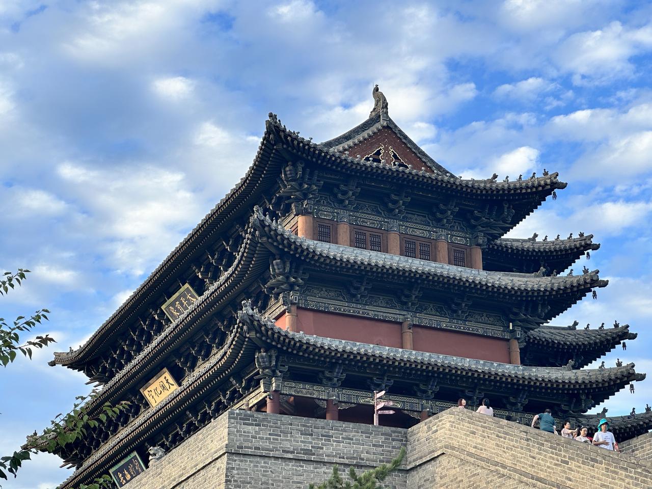 东城墙和阳门城楼