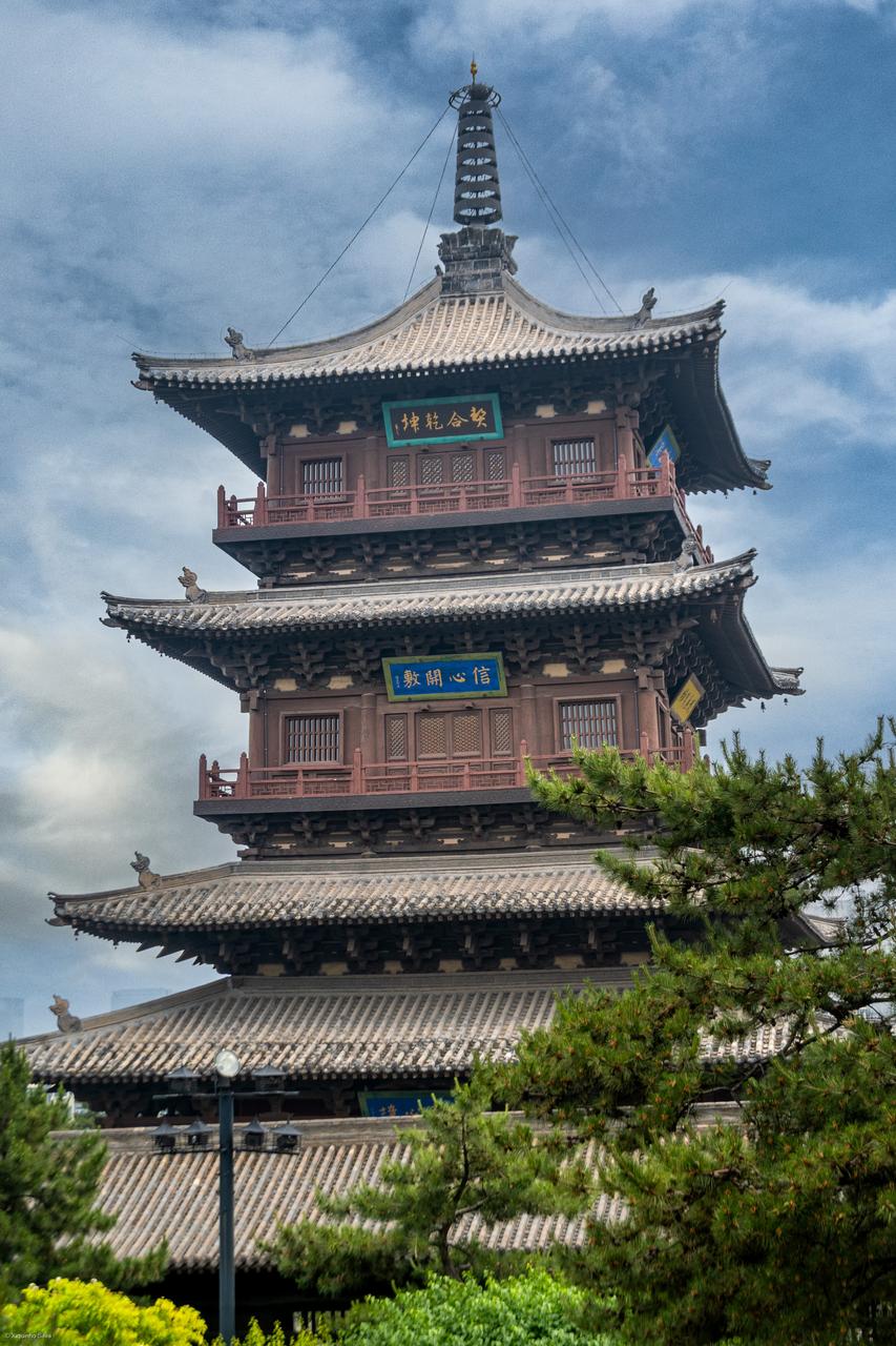 华严宝塔外景