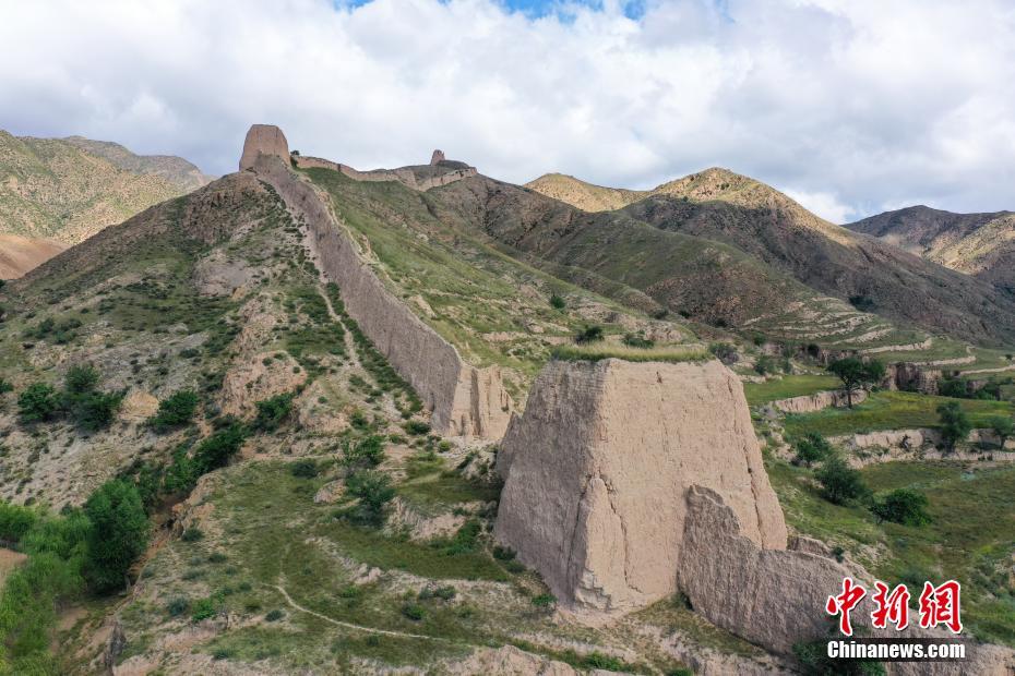 李二口长城倒T形全景