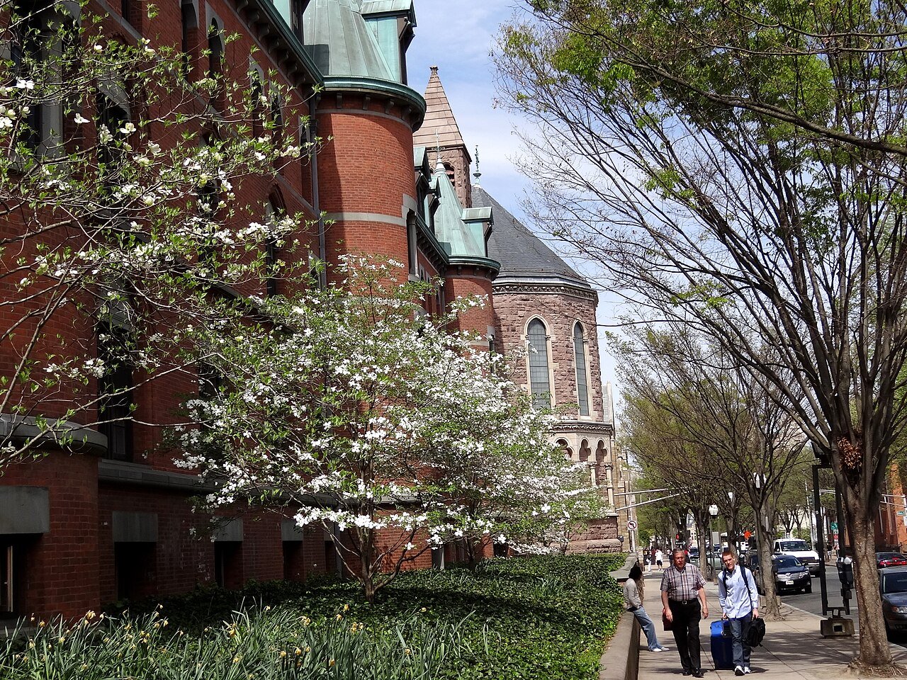 The Yale edge along College Street outside Phelps Gate