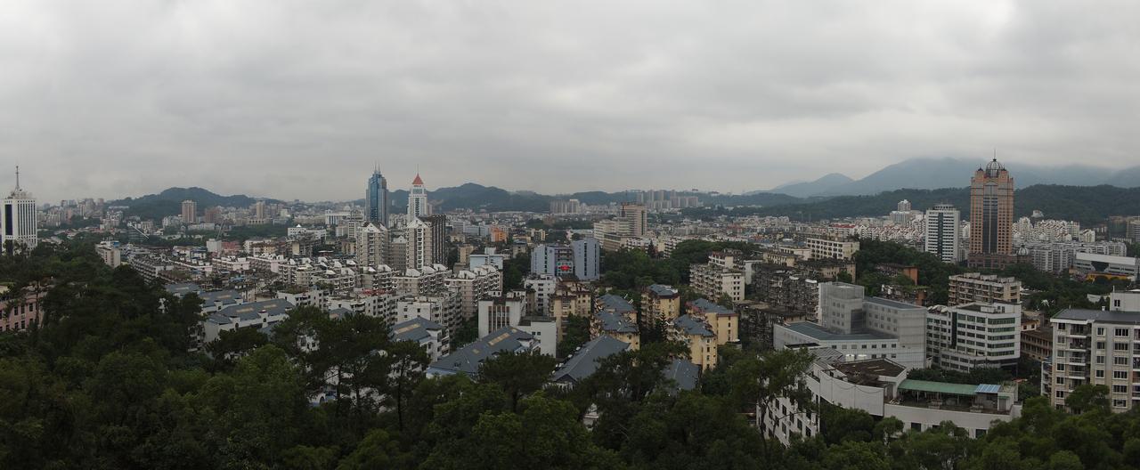 从镇海楼俯瞰福州城