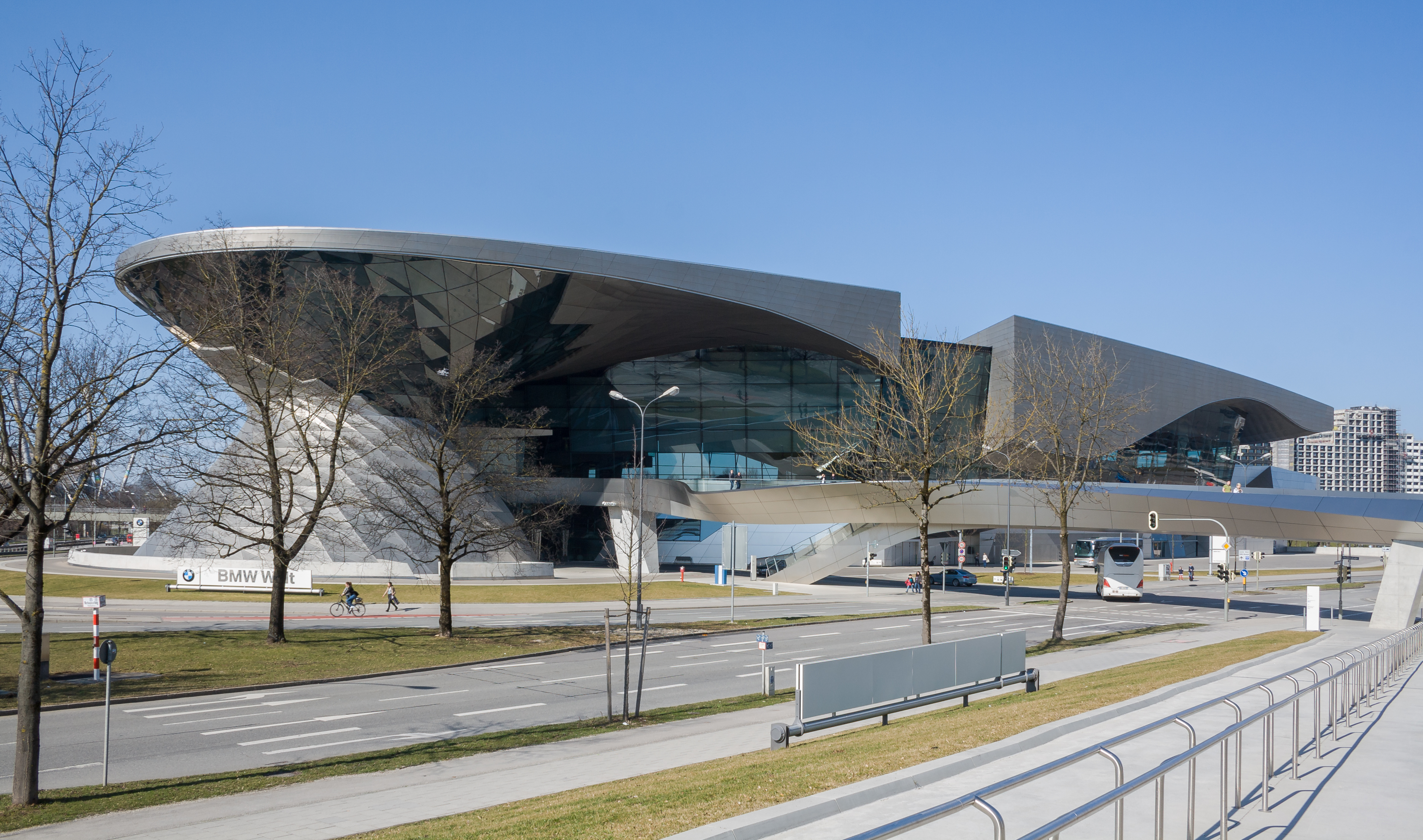 BMW Welt 云形屋顶