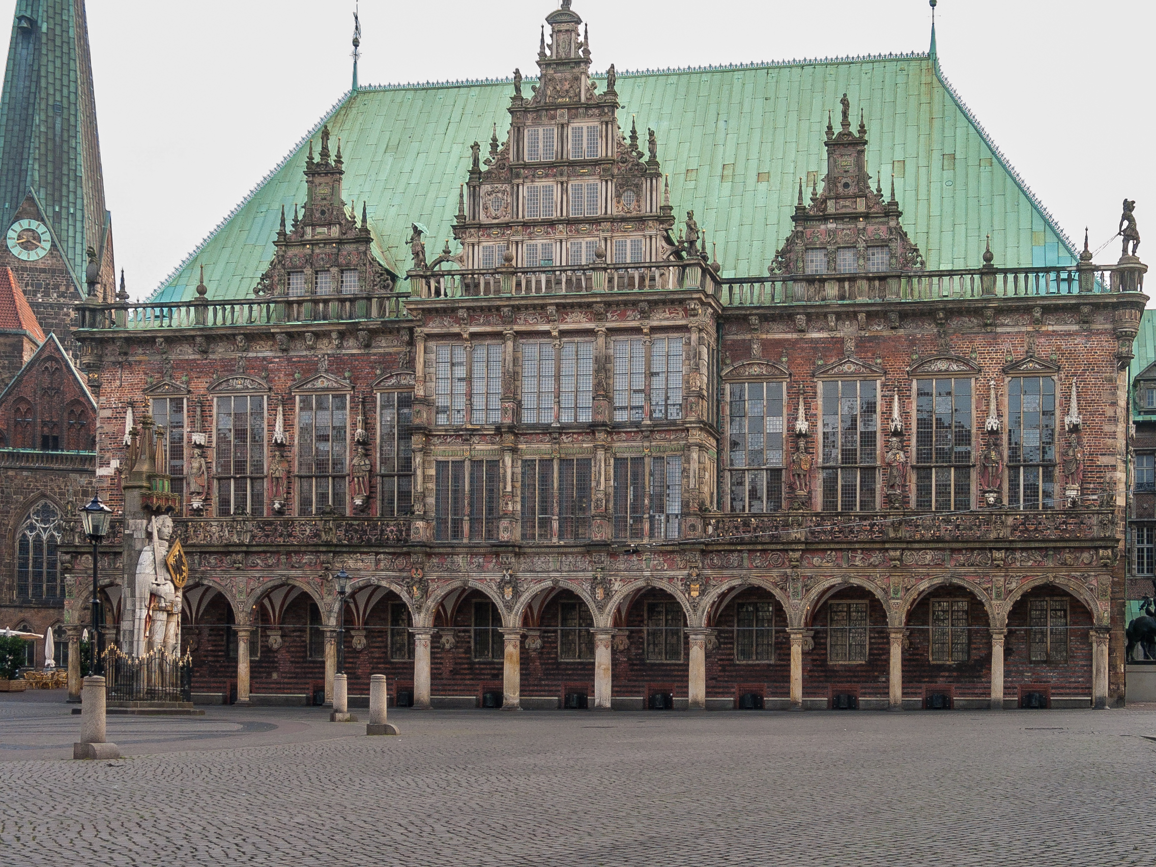 Bremen Marktplatz 全景，市政厅与 Roland