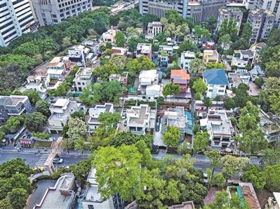 从环市东路看华侨新村低密度别墅群与周边高楼的对比