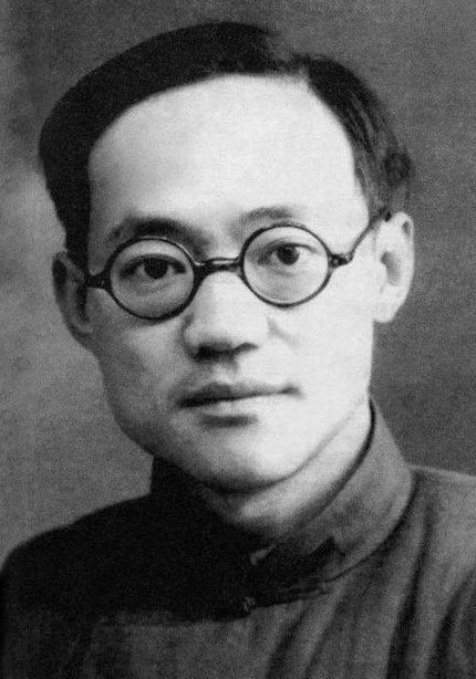 巴金1938年肖像，抵达桂林的那一年