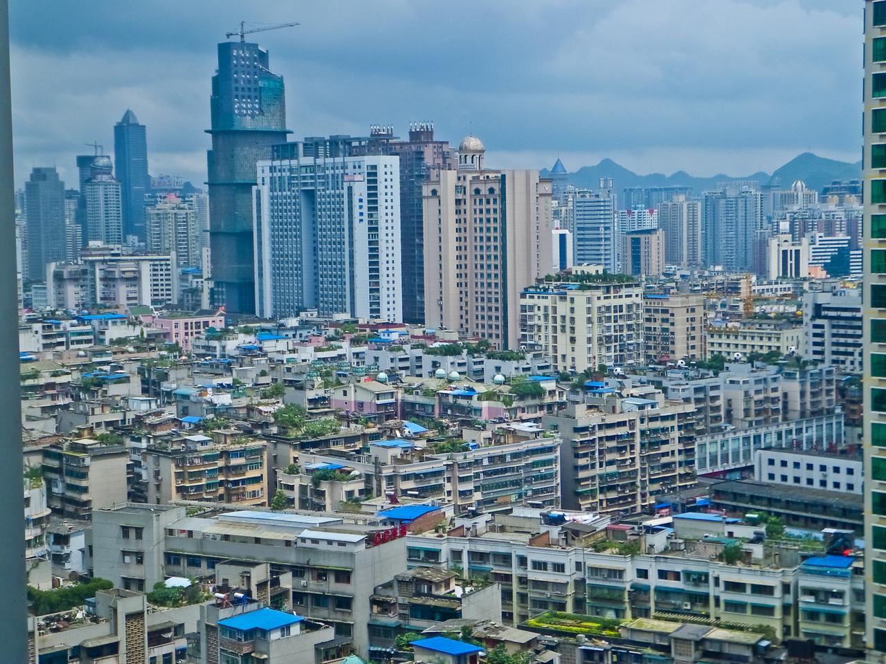 贵阳街景：上海路所在的城市面貌