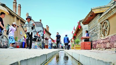 三营镇安和村移民新村街景