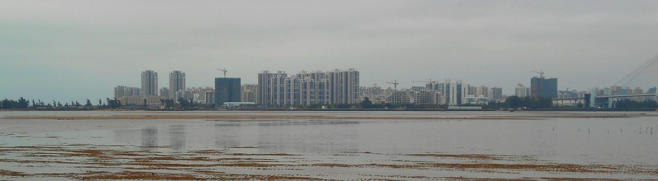 海甸岛西侧天际线