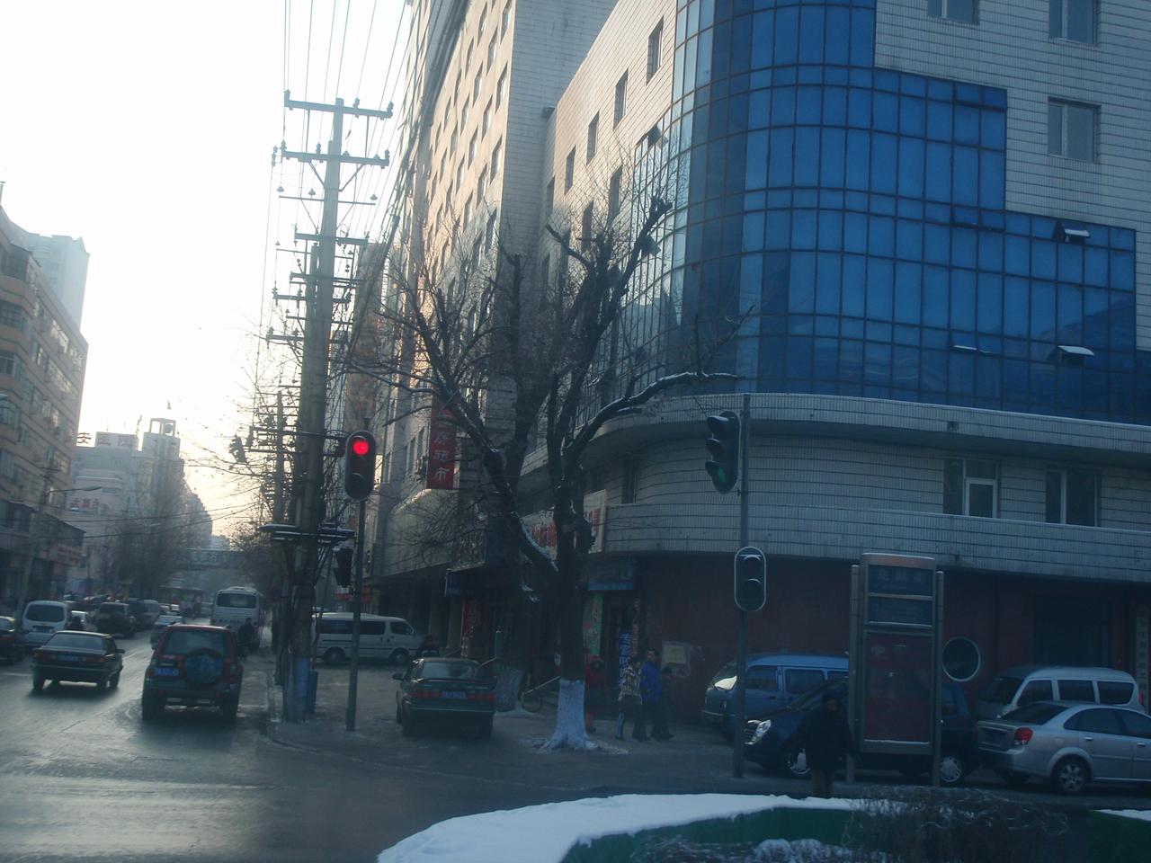 道里区街道,建筑退让人行道、界面连续