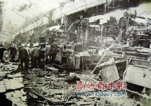 1987年爆炸后受损的亚麻厂联合车间