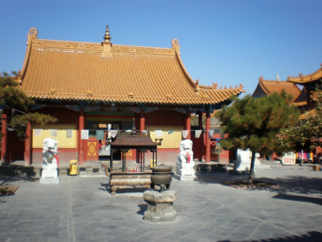 铁旗杆与广场空间关系