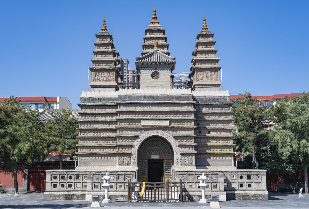 金刚座舍利宝塔全景