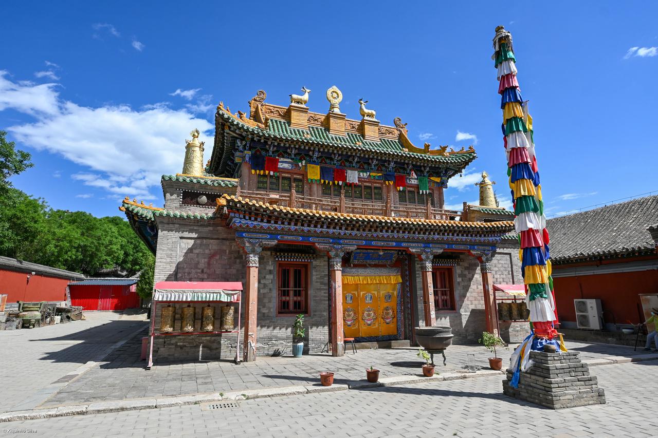 席力图召御碑亭，内立康熙平定噶尔丹纪功碑