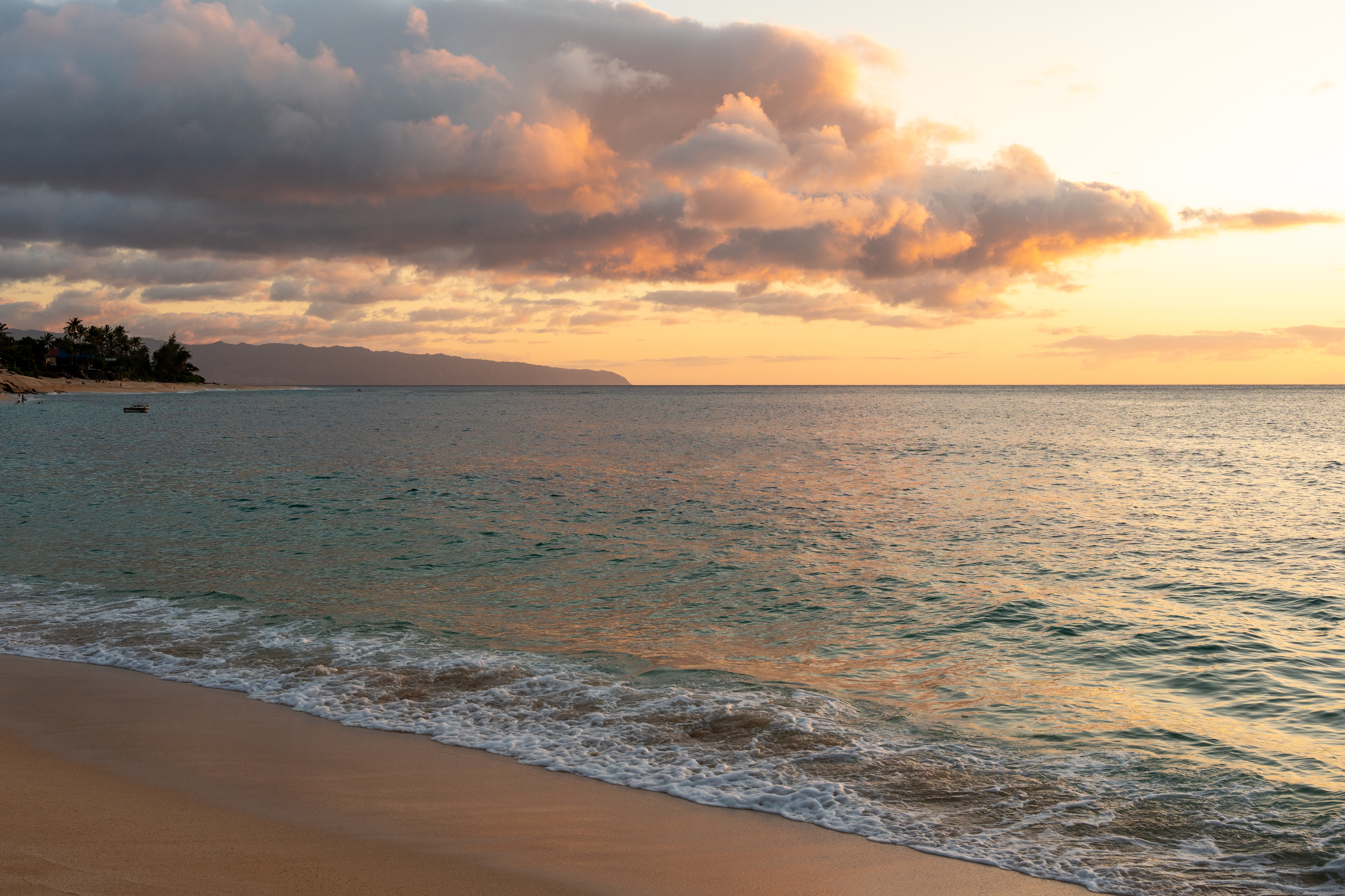 Sunset Beach public shoreline with beach park edge