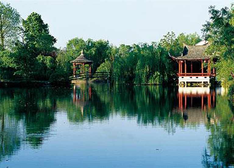 檀干园（小西湖）：清初许氏富商为母修建的仿西湖水口园林