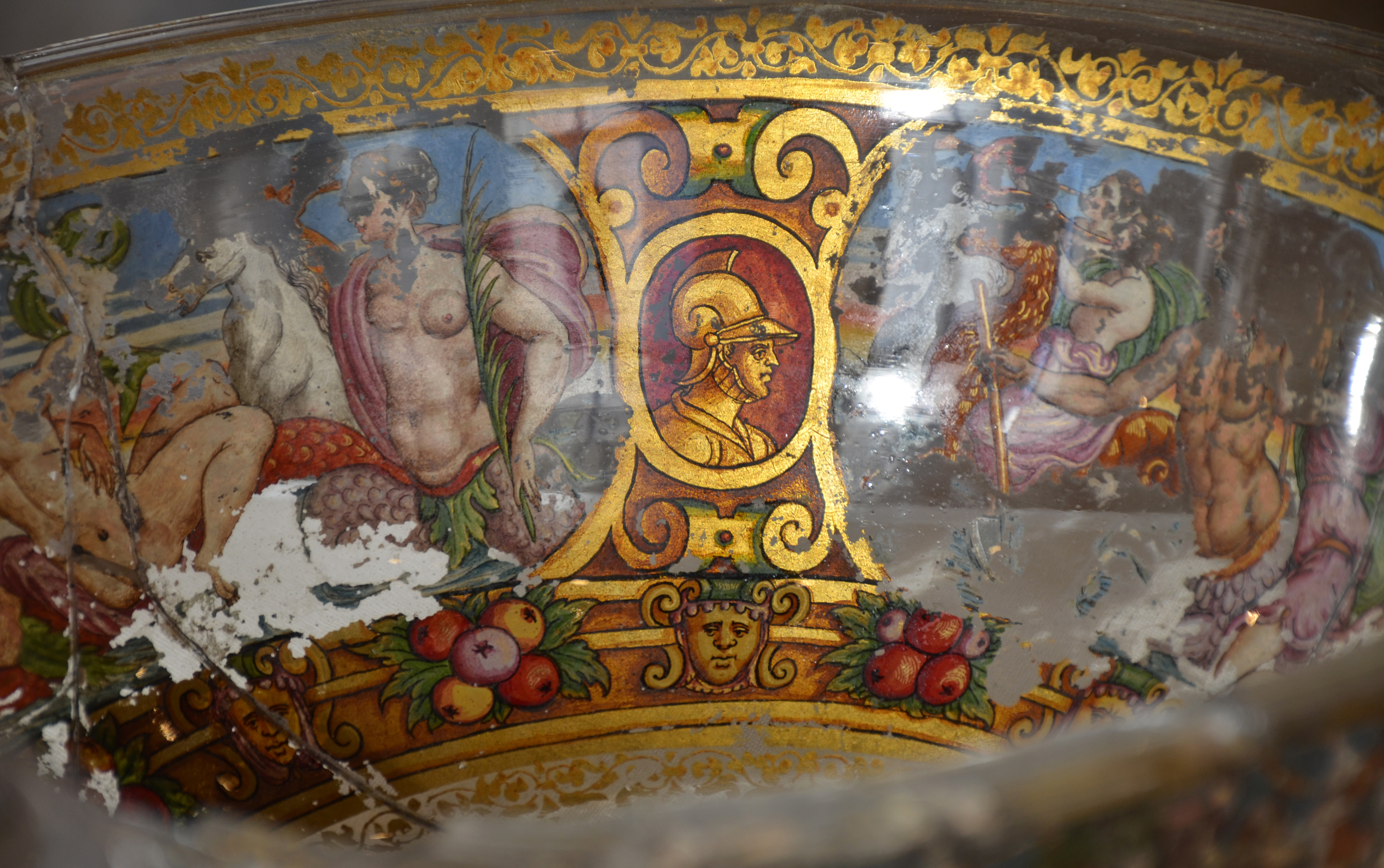 Museo del Vetro 展出的 16 世纪 cristallo 透明玻璃器皿