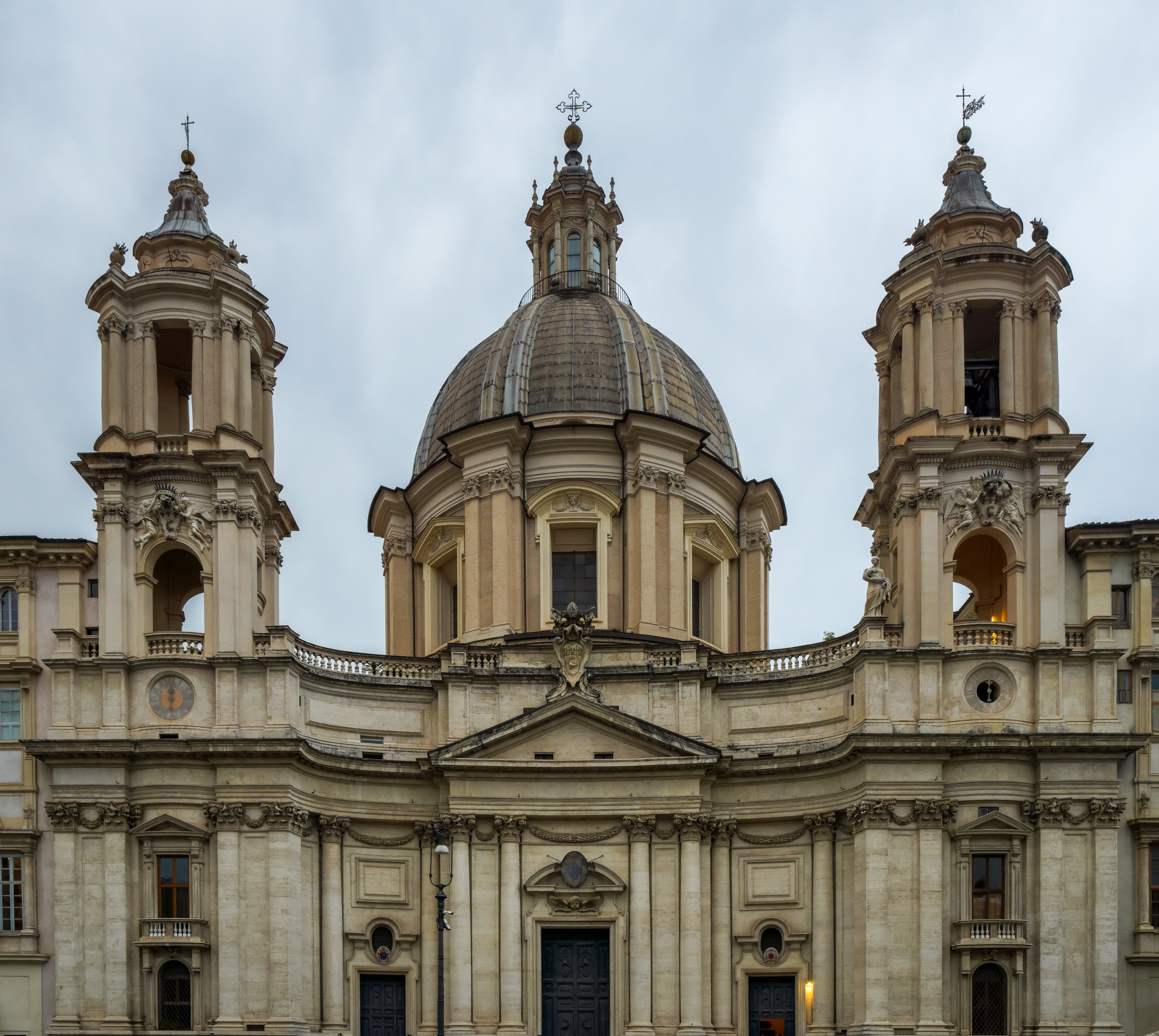 圣阿涅塞堂凹面立面，Borromini 设计