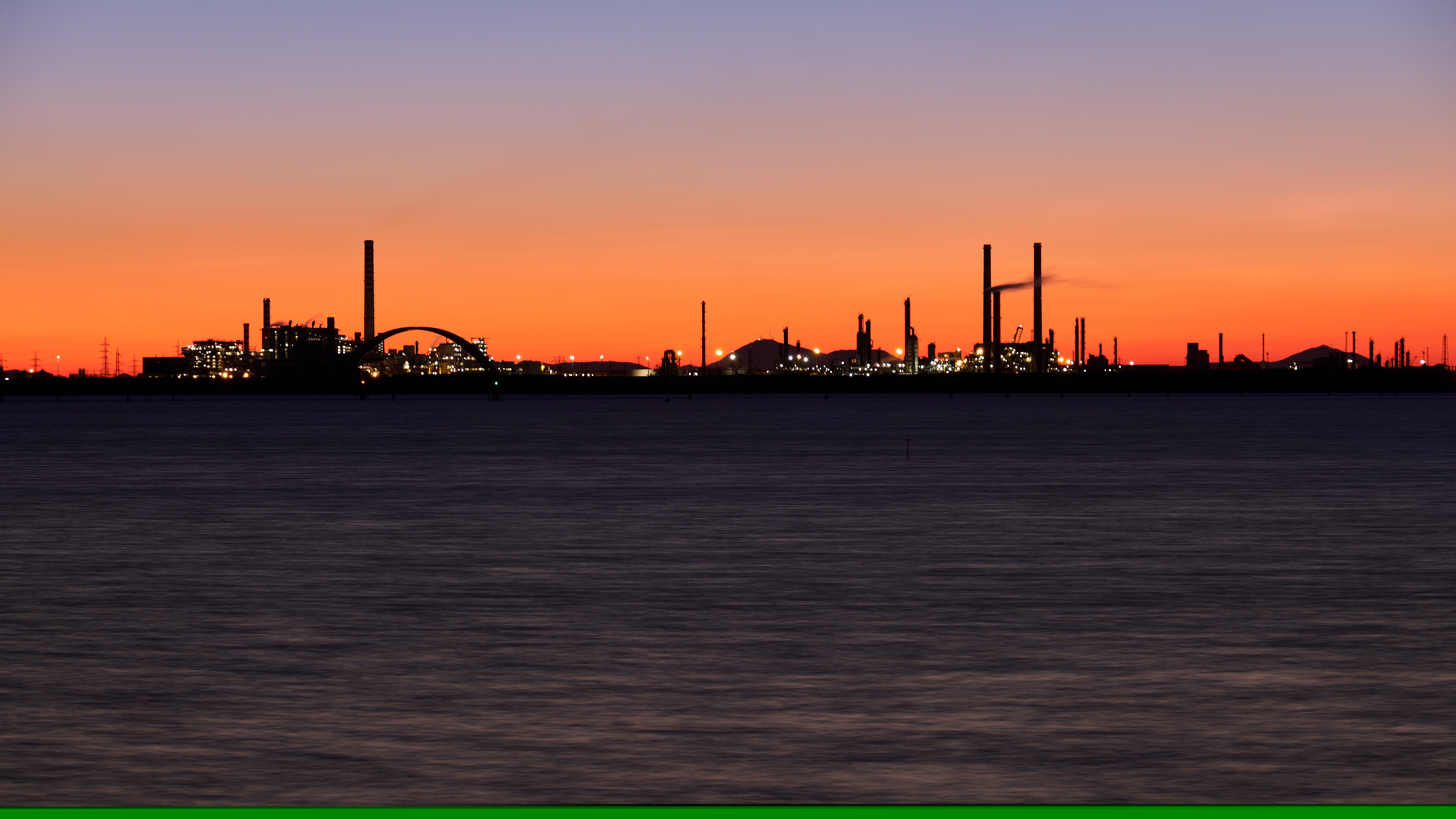夕阳下的 Porto Marghera 天际线