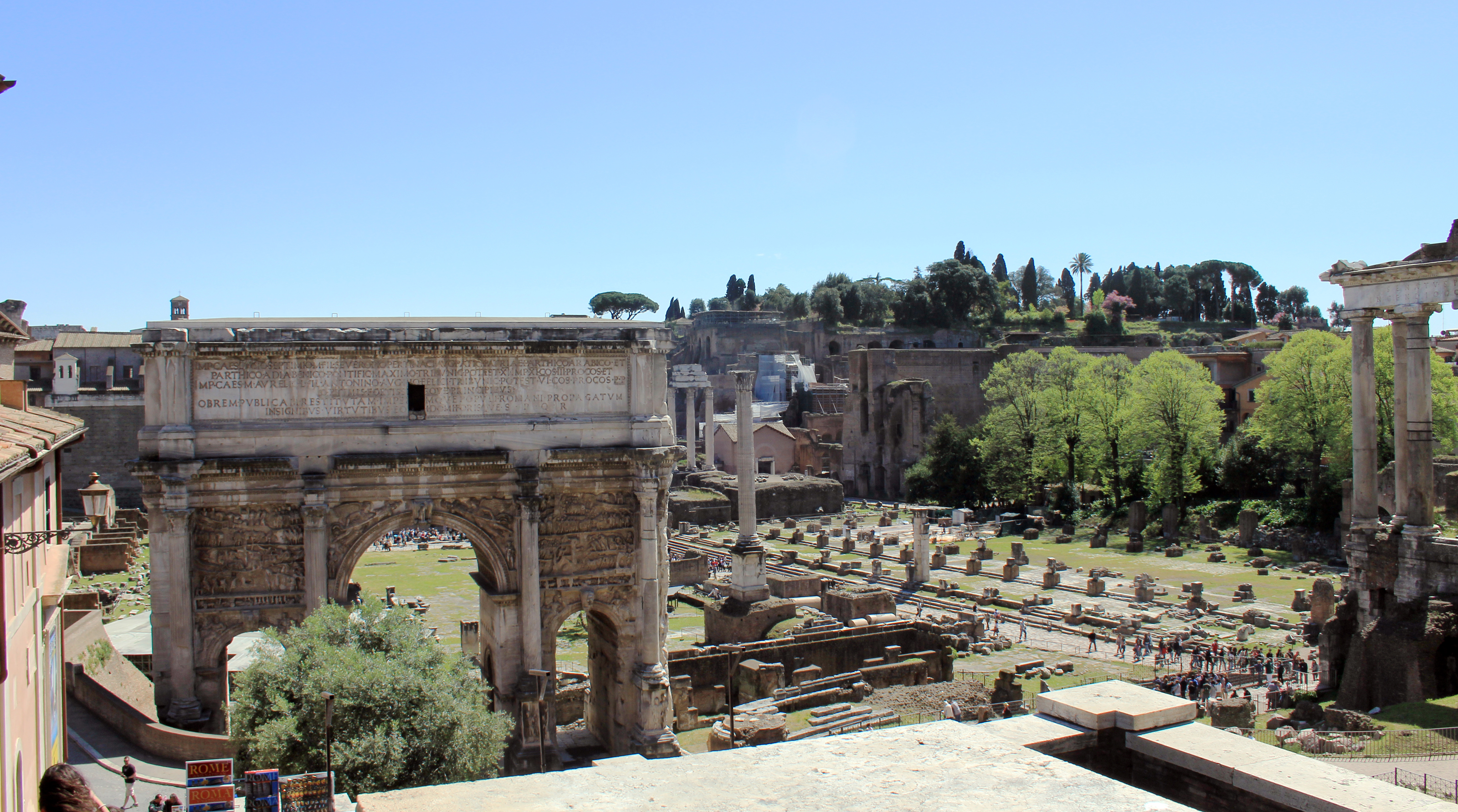 Septimius Severus 凯旋门与 Curia Julia