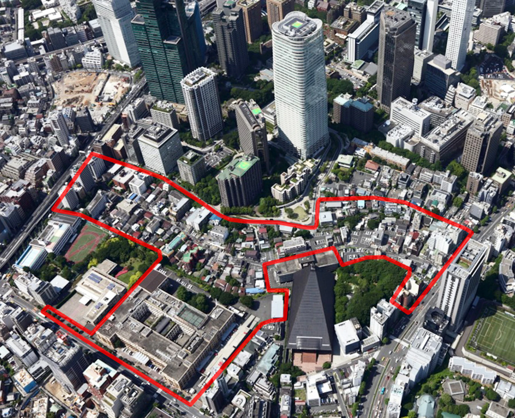 开发前旧貌：密集的小规模低层建筑覆盖 Azabudai 区域