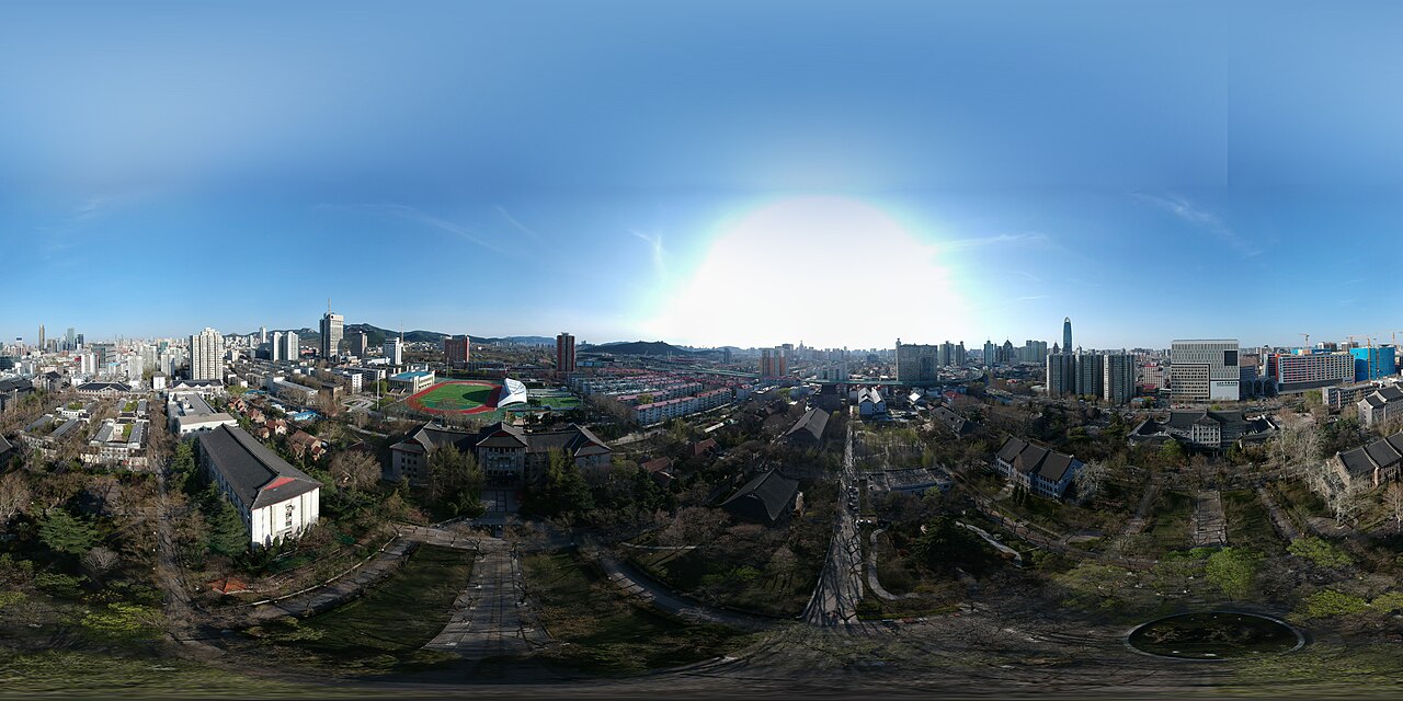 齐鲁大学校园全景，轴线布局一目了然