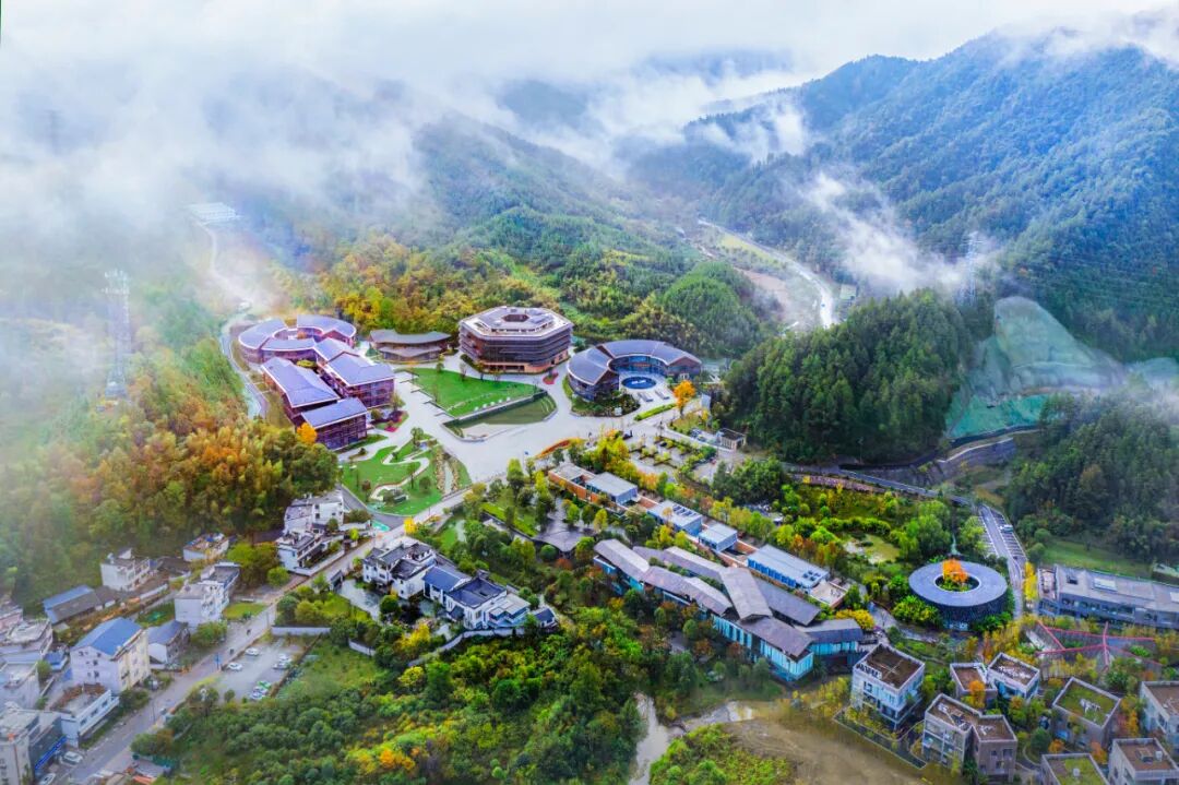 龙珠阁俯瞰景德镇老城区