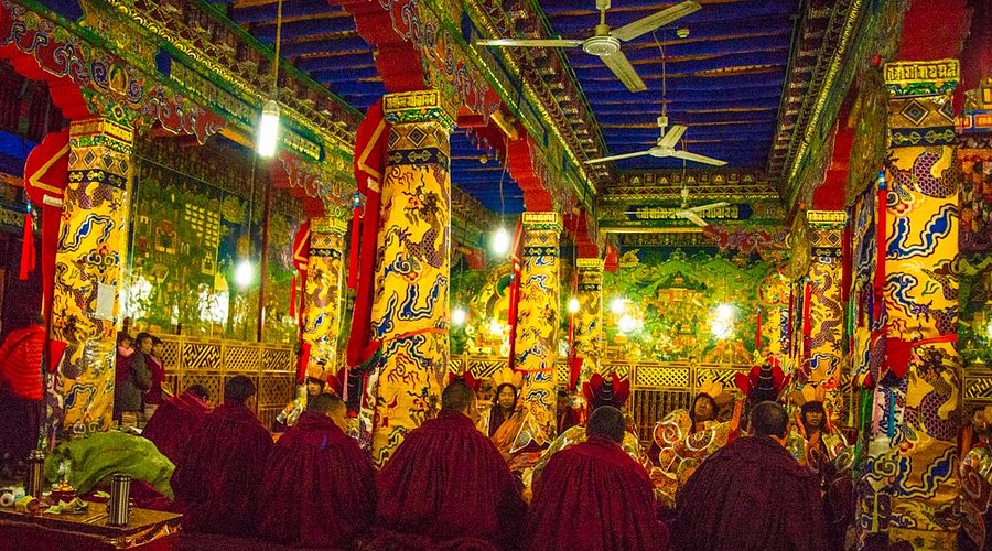 小昭寺路沿街的修鞋摊、五金店等居民服务型商铺