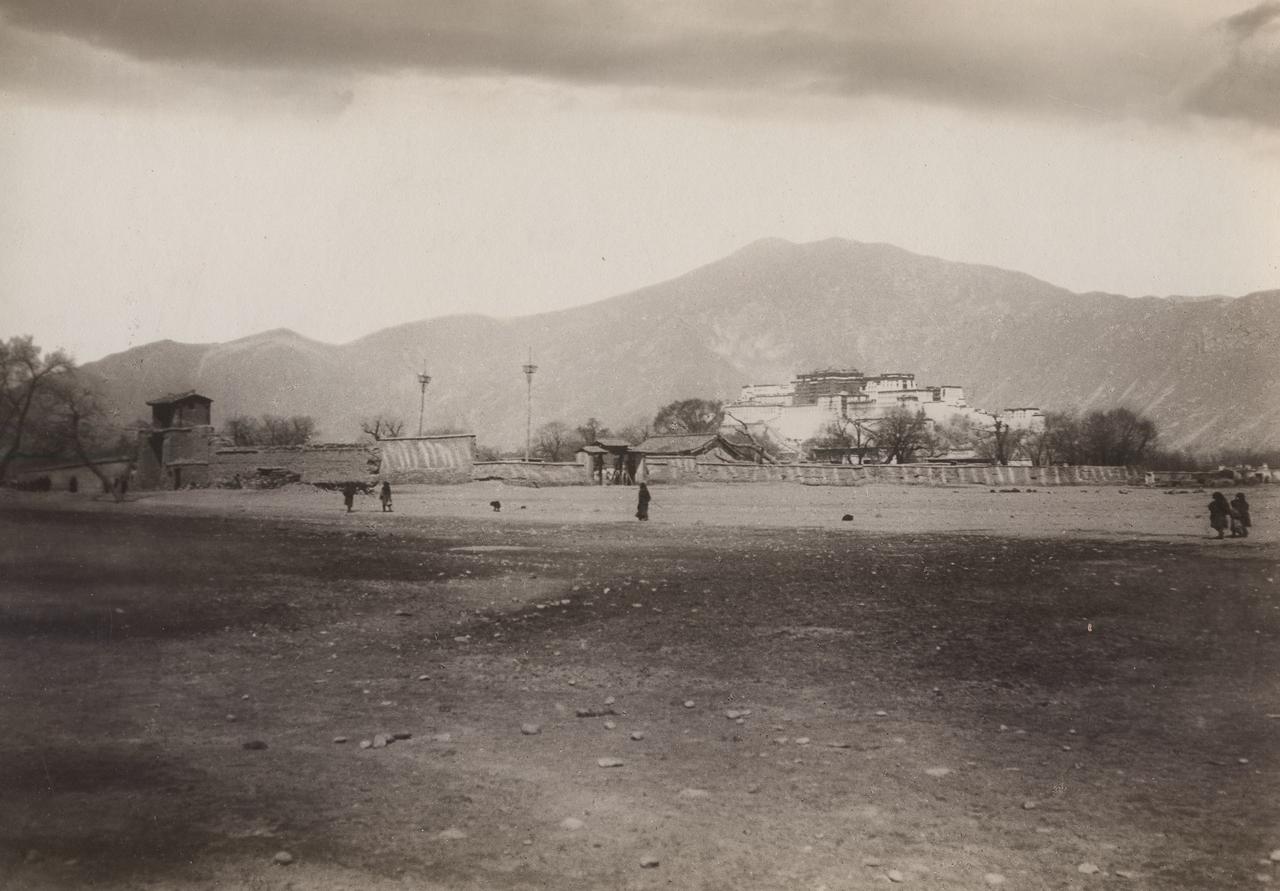 1900年前后的驻藏大臣衙门历史照片