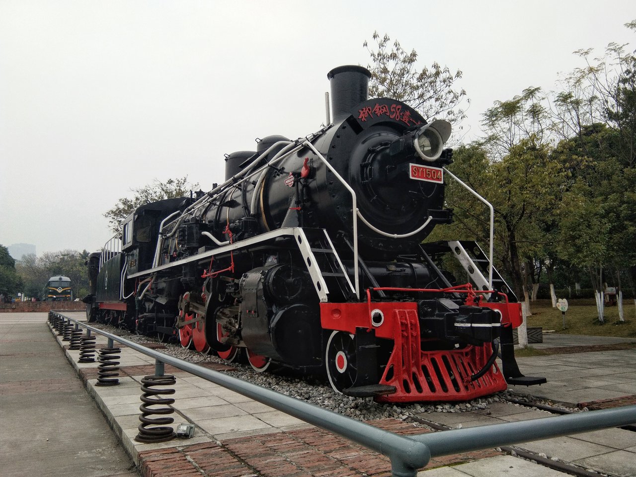 上游型 SY 1504 蒸汽机车的另一角度