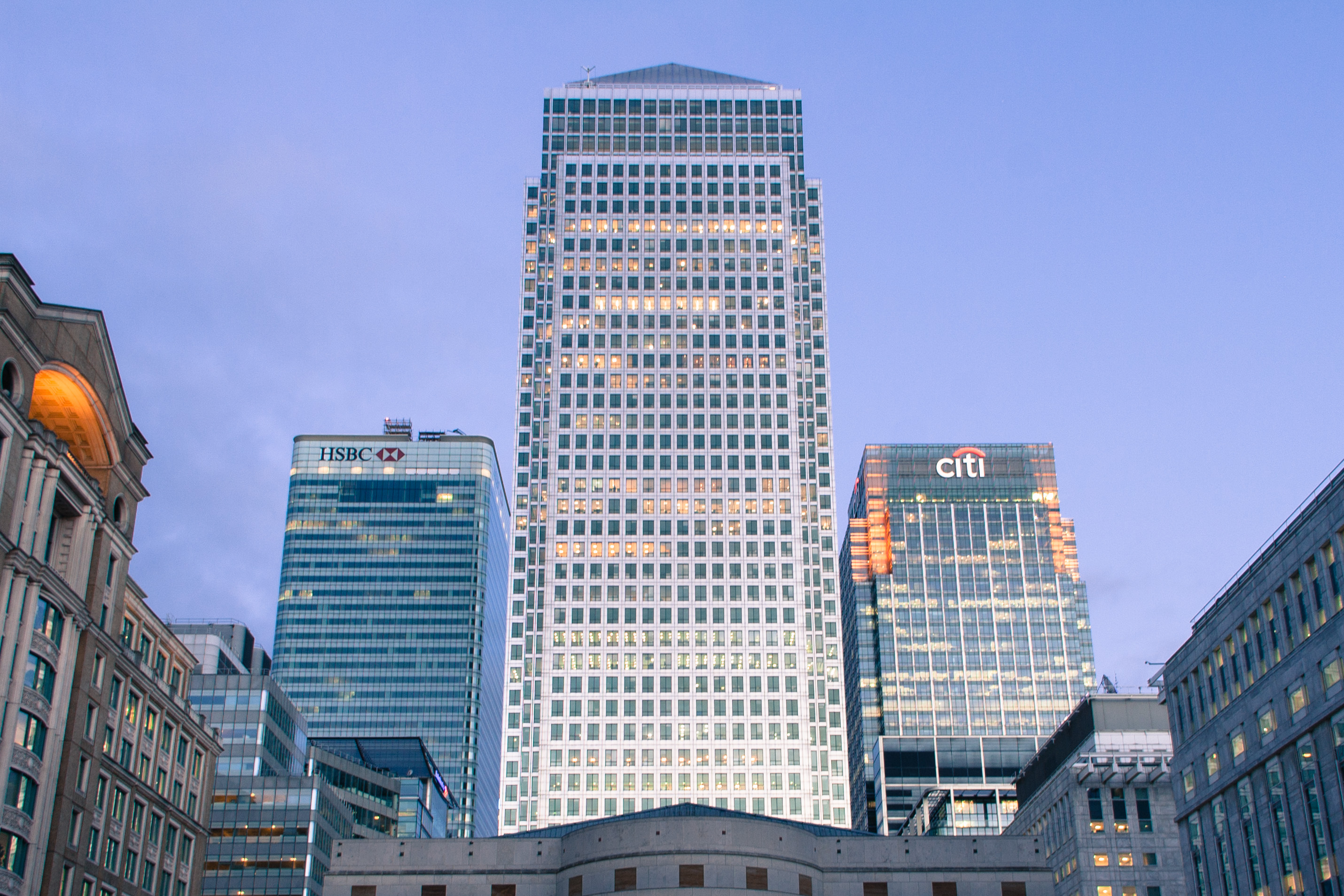 One Canada Square 与 Canary Wharf 天际线