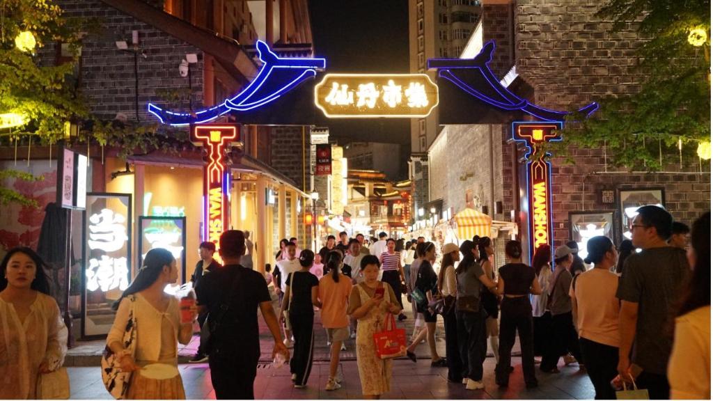 铁柱万寿宫复建大殿