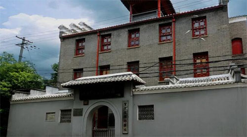 南昌八一起义纪念馆(江西大旅社)东侧外观,巴洛克风格窗拱