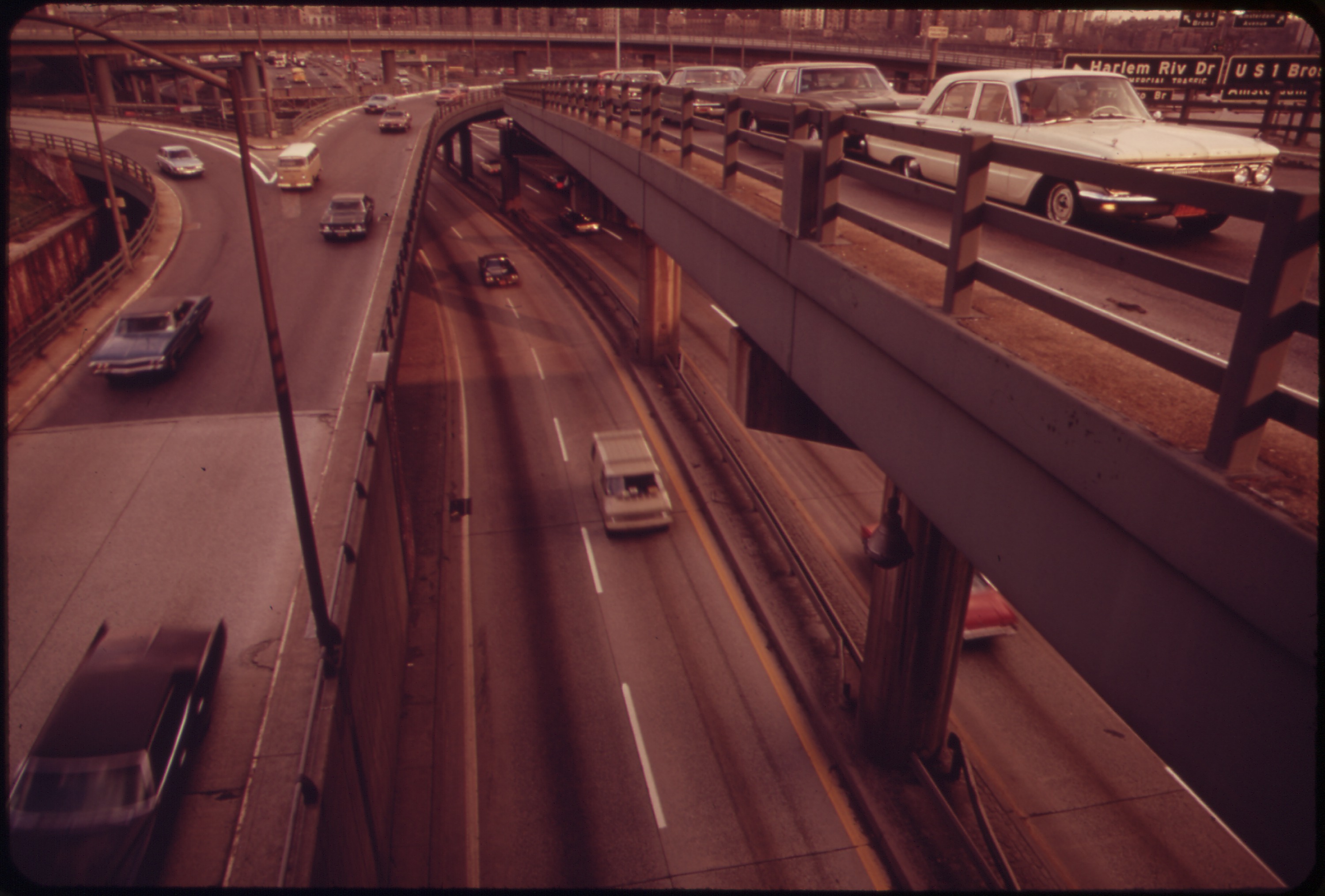 Cross-Bronx Expressway 的 1973 年历史照片