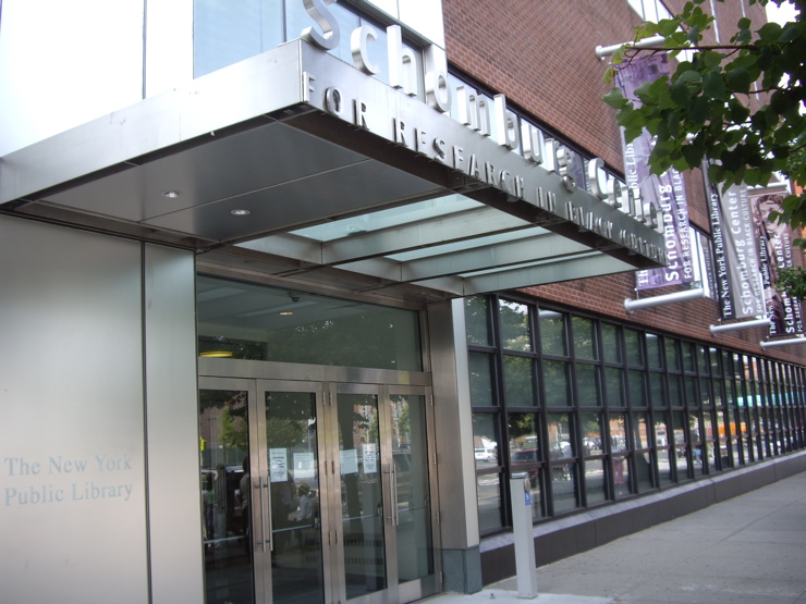 纽约公共图书馆 Schomburg Center 当前主入口，515 Malcolm X Boulevard