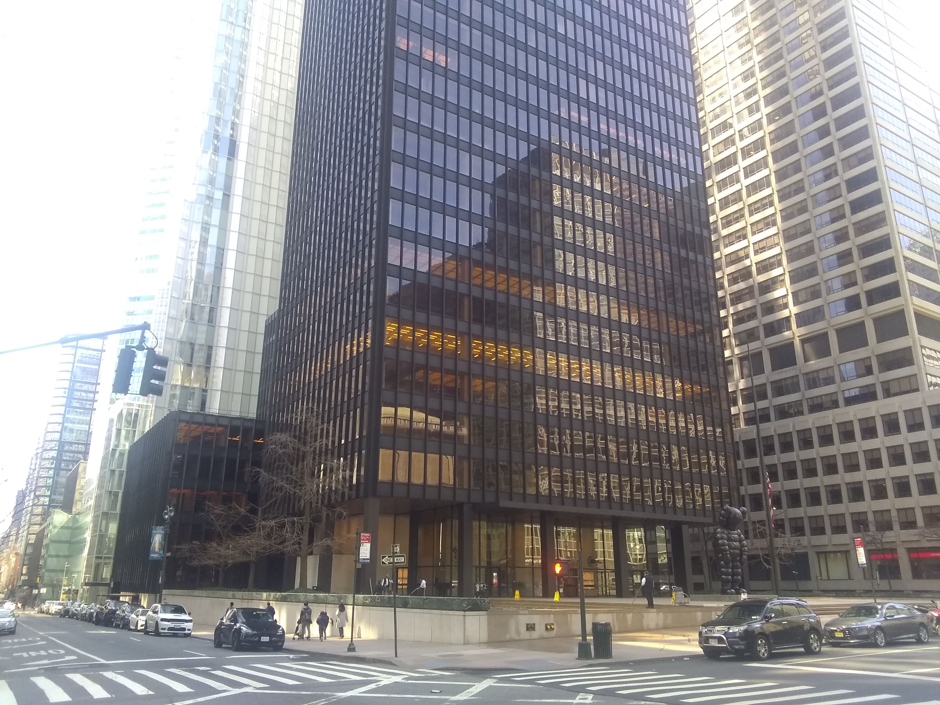 Seagram Building 广场水池和绿化