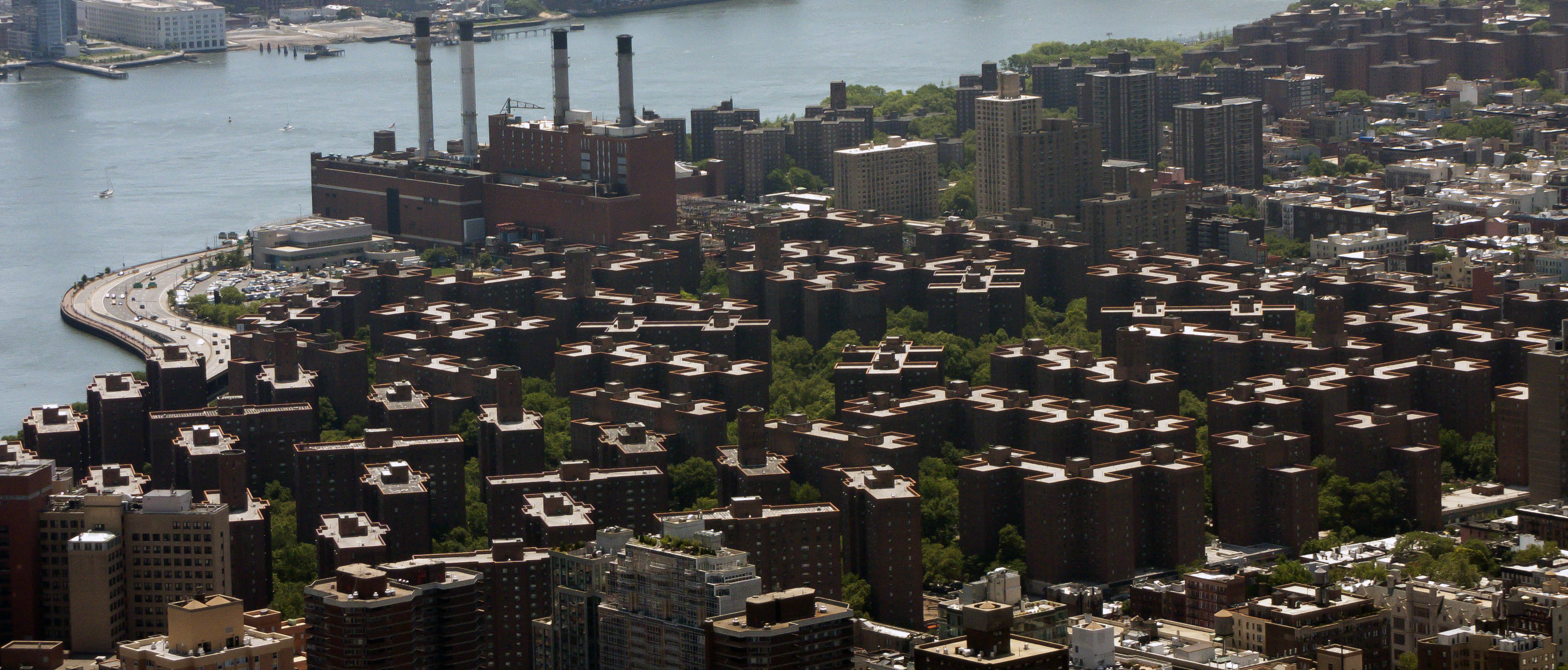 Stuyvesant Town–Peter Cooper Village 鸟瞰