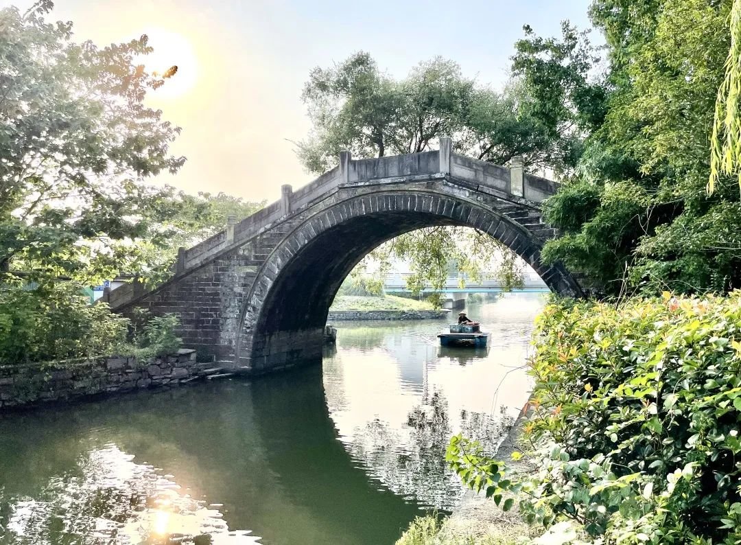 高桥：西塘河上最雄伟的单孔石拱桥
