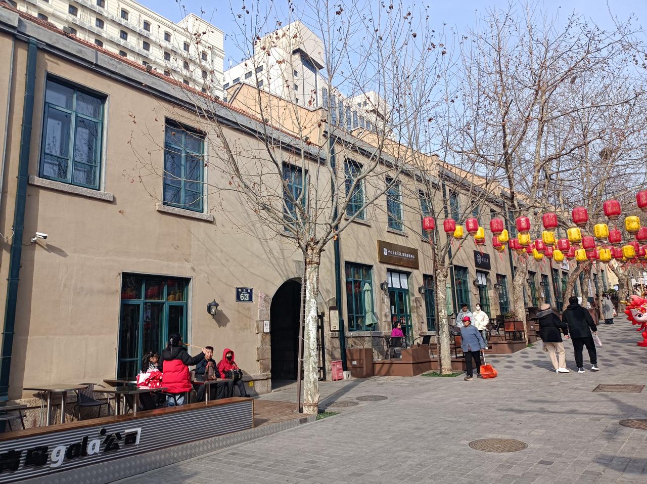 广兴里修缮后的公共楼梯与走廊