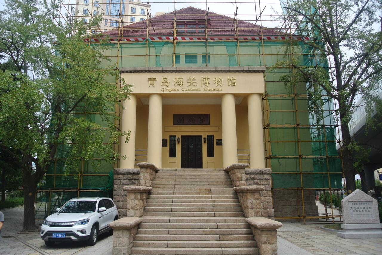 胶海关旧址：面向港口的海关大楼